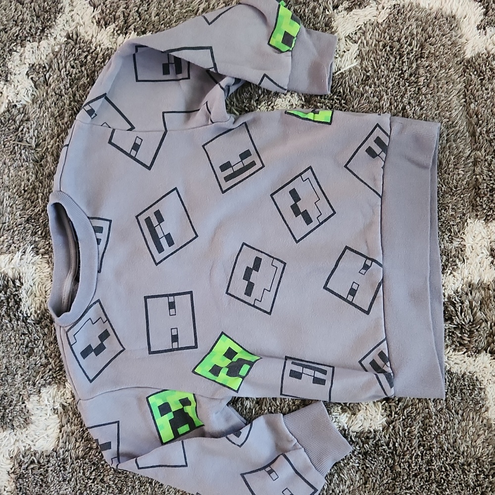 Minecraft Sweatshirt Size XS